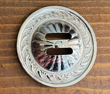 Load image into Gallery viewer, 1 1/2&quot; SLOT CONCHOS FLUTED CENTER