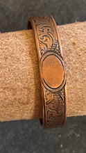 Load image into Gallery viewer, Men's Engraved Copper Bracelet