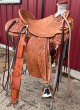 Load image into Gallery viewer, 15” Half Carved Wade Saddle