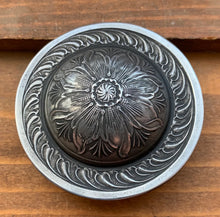 Load image into Gallery viewer, 2" CONCHO WITH SINGLE CHICAGO SCREW (BORDER 1)