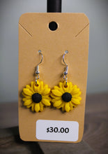 Load image into Gallery viewer, Sunflower Polymer Clay Earrings