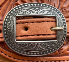 Load image into Gallery viewer, 5/8” Buckle-OVAL